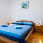- Diklo 5887b