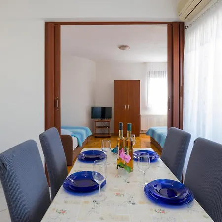 - Diklo 5887b Apartmán Zadar