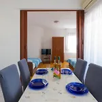 - Diklo 5887b 아파트 자다르