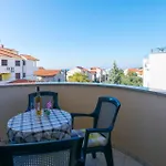 아파트 - Diklo 5887b